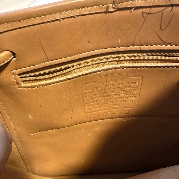 Vintage Coach Backpackck - Picture 6 of 8